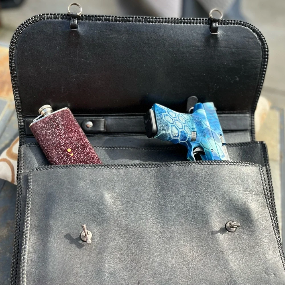 Real stingray one of a kind briefcase with gun holster & matching Flask 🔫
